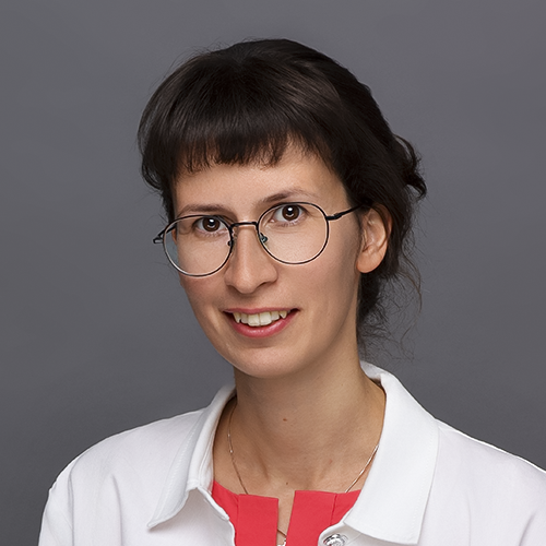 Елена Никишина
